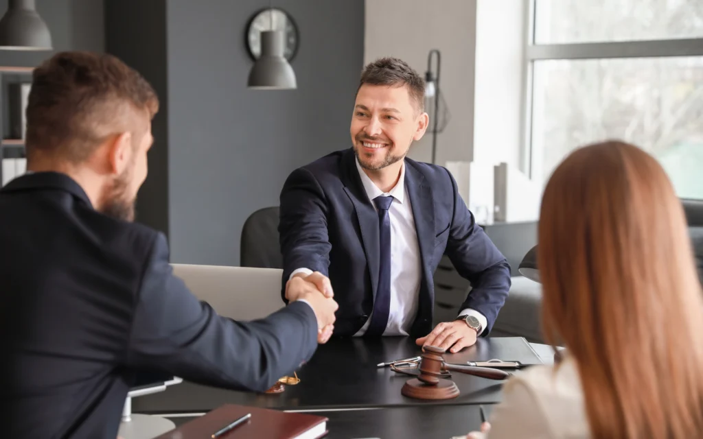 Trilingual Lawyer Serving Oakville (English, French, Portuguese)