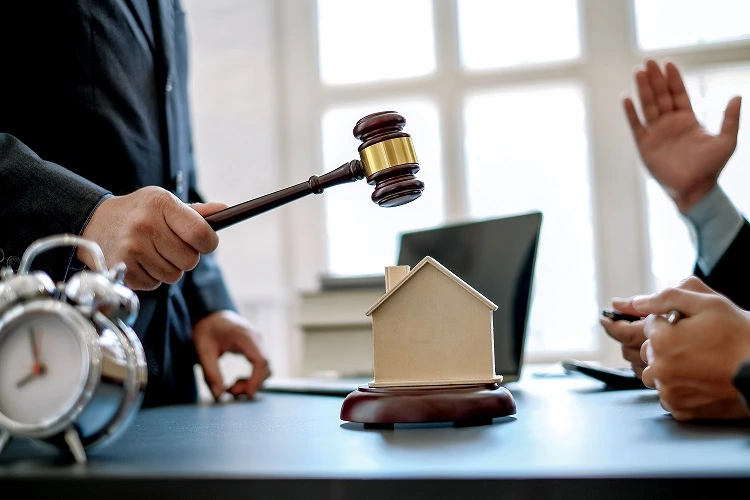 Real Estate Lawyer
